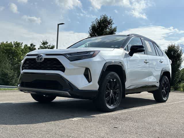 Used 2024 Toyota RAV4 XSE w/ Advanced Technology Package AWD/4WD image 29