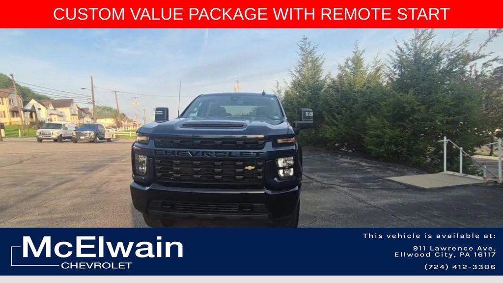 Used 2022 Chevrolet Silverado 2500 Custom w/ Custom Value Package AWD/4WD image 4