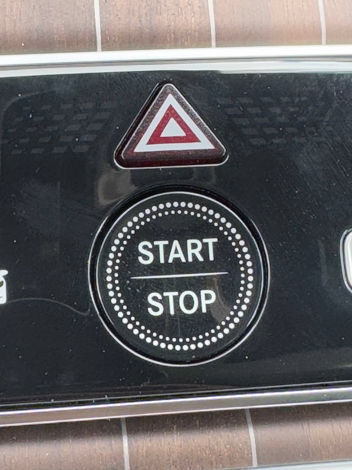 New 2026 Mercedes-Benz EQS 400 4MATIC SUV image 22
