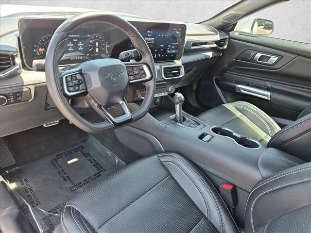 Used 2025 Ford Mustang GT Premium RWD image 11