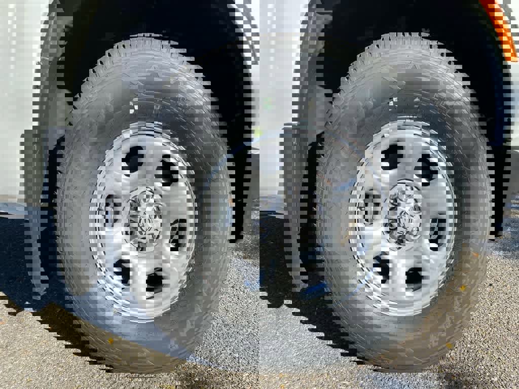 New 2026 Nissan Frontier S image 28