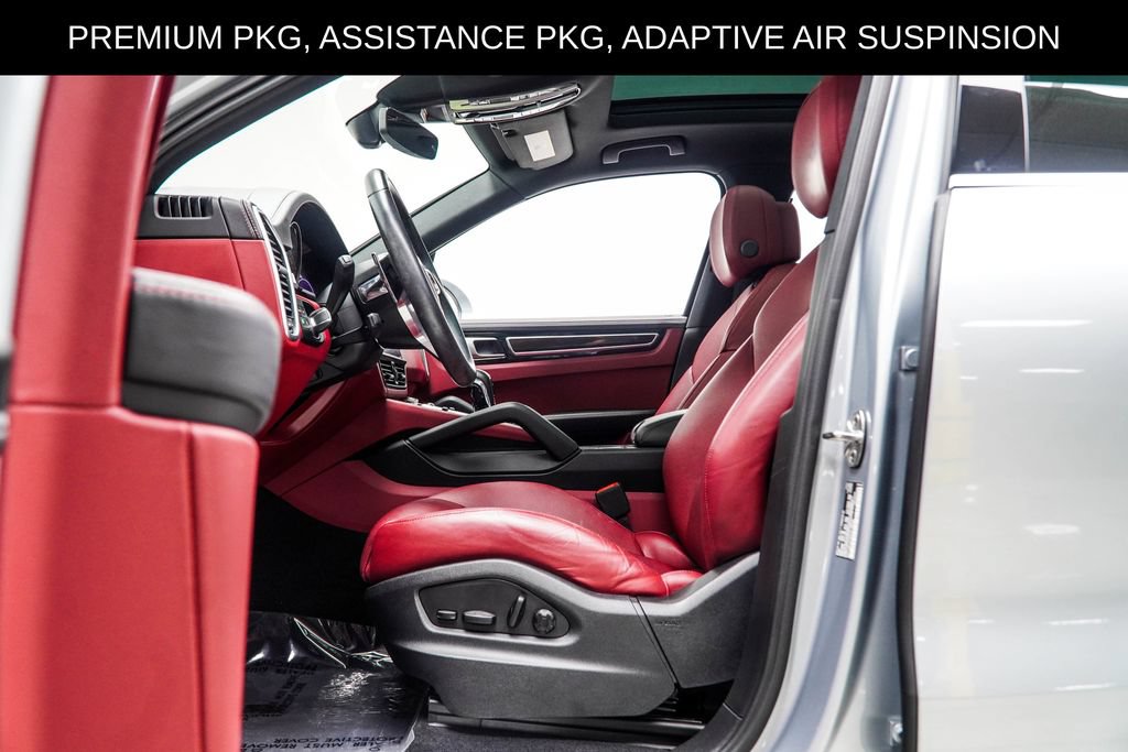 Used 2023 Porsche Cayenne w/ Premium Package AWD/4WD image 49