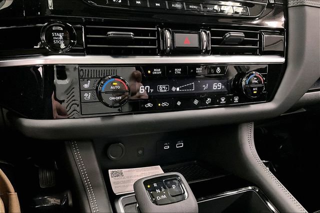 New 2025 Nissan Pathfinder Platinum w/ Lighting Package (N93) AWD/4WD image 26