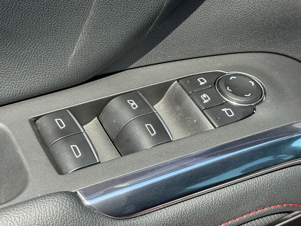 Used 2025 Chevrolet Traverse RS w/ LPO, Floor Liner Package AWD/4WD image 19