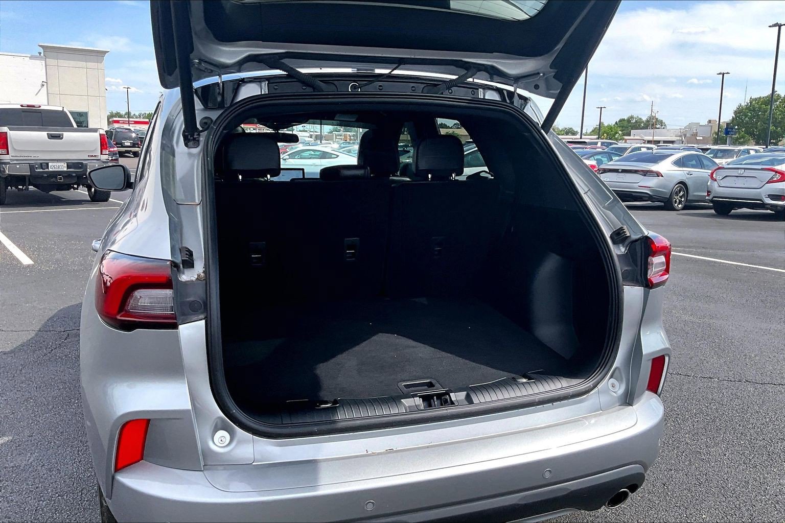 Used 2023 Ford Escape ST-Line w/ Tech Pack #1 FWD image 19
