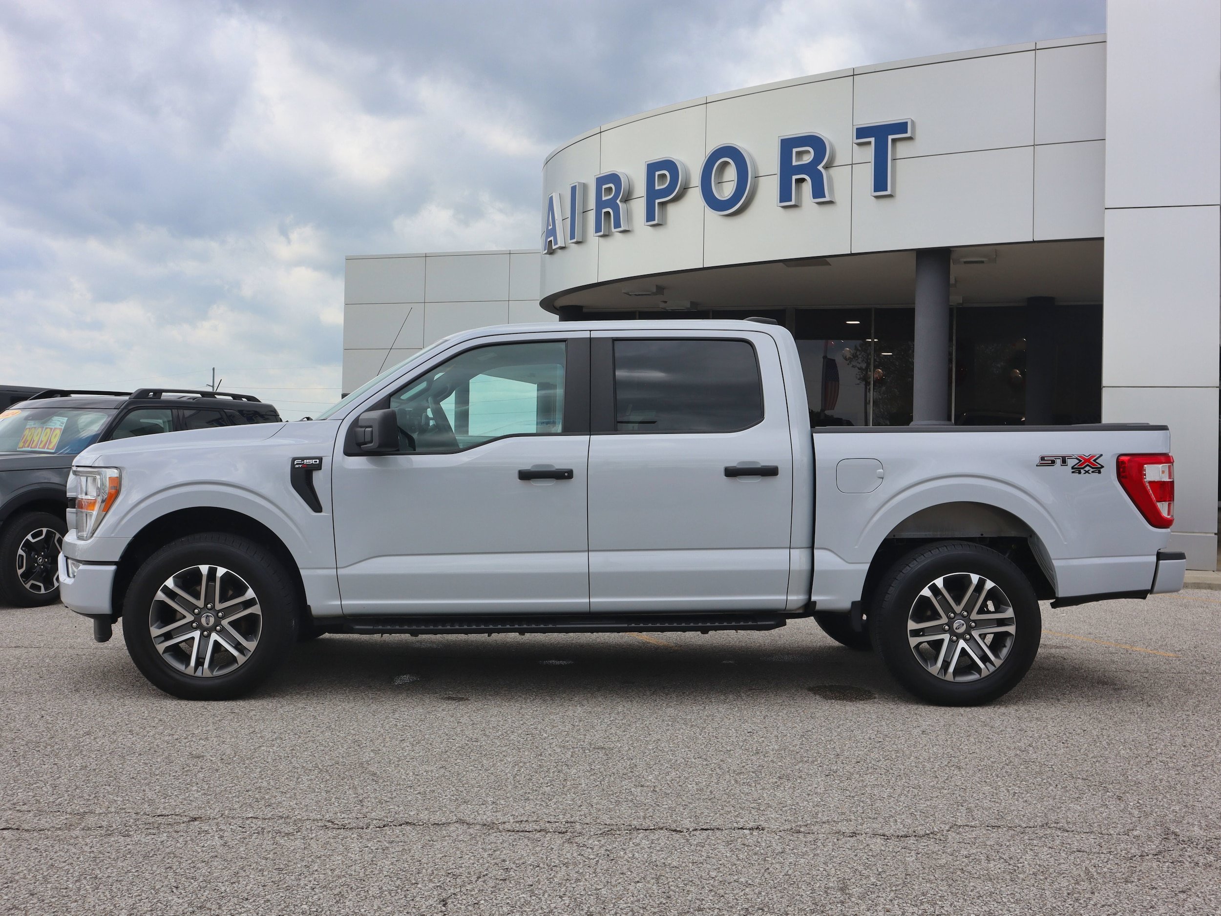 Used 2021 Ford F150 XL w/ STX Appearance Package AWD/4WD image 2