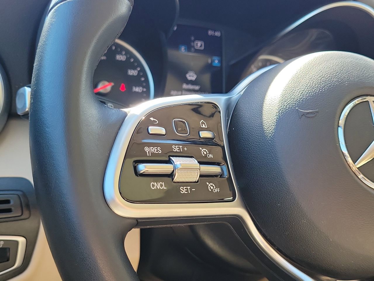 Certified 2022 Mercedes-Benz GLC 300 image 30