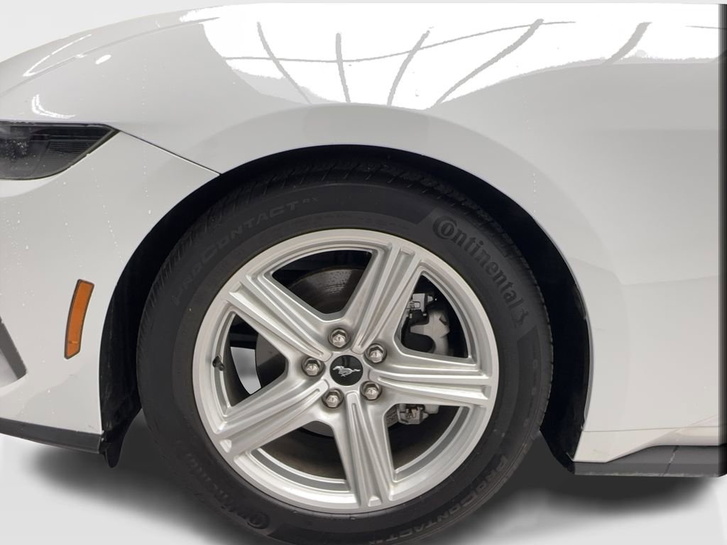 Used 2026 Ford Mustang Premium RWD image 13