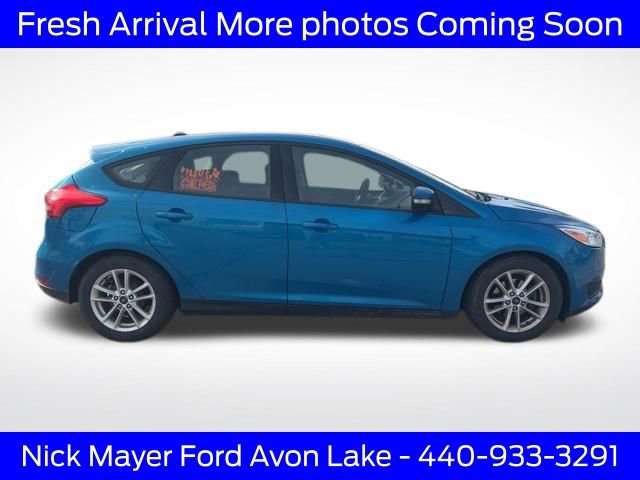 Used 2017 Ford Focus SE FWD image 3