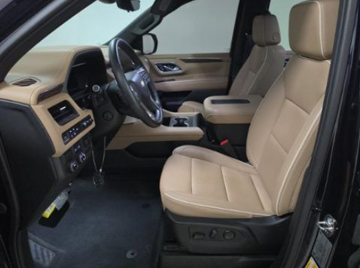 Used 2024 Chevrolet Tahoe Premier RWD image 4