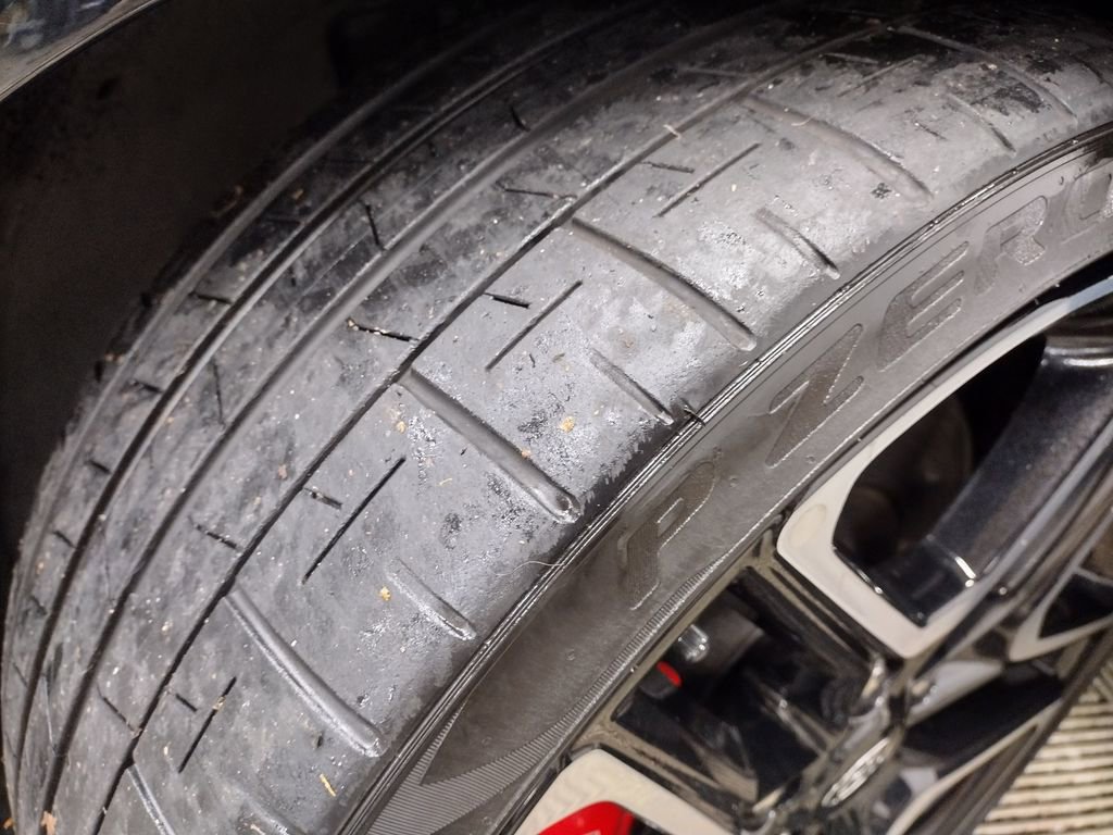 Certified 2022 Hyundai Veloster N Base image 6