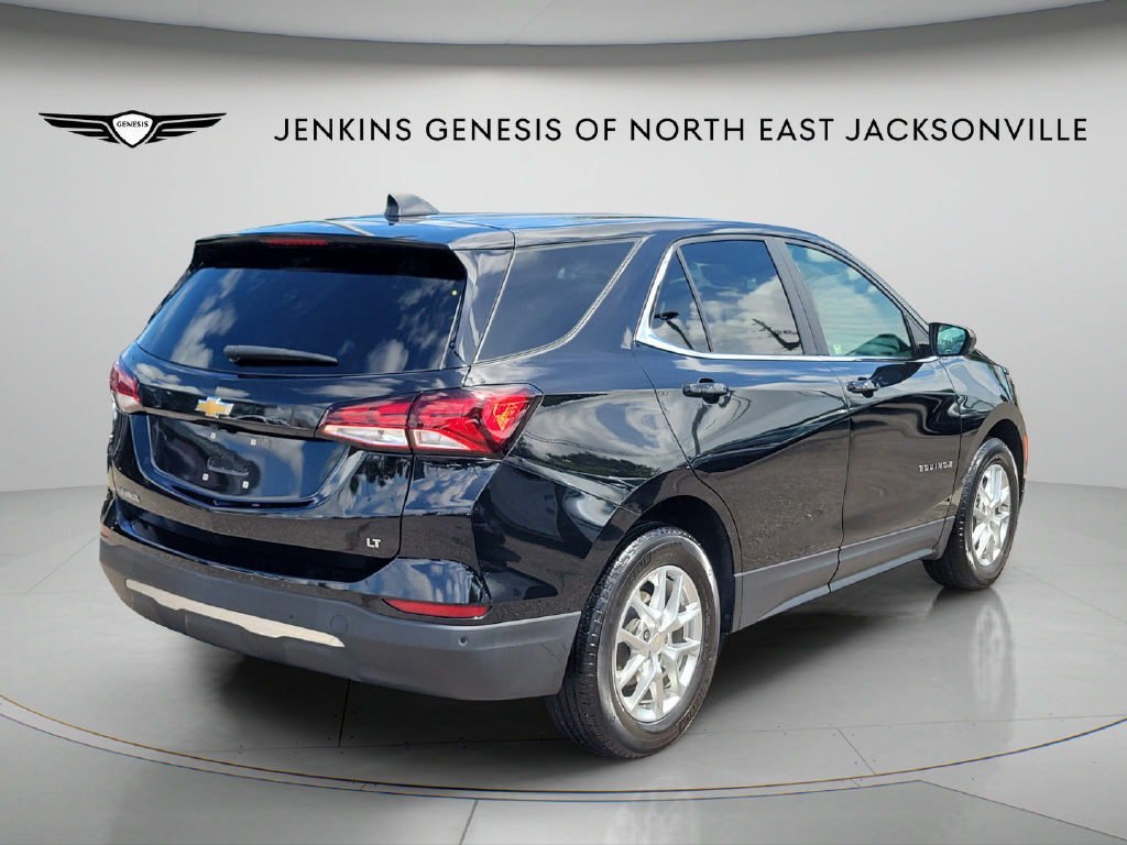 Used 2022 Chevrolet Equinox LT FWD image 2
