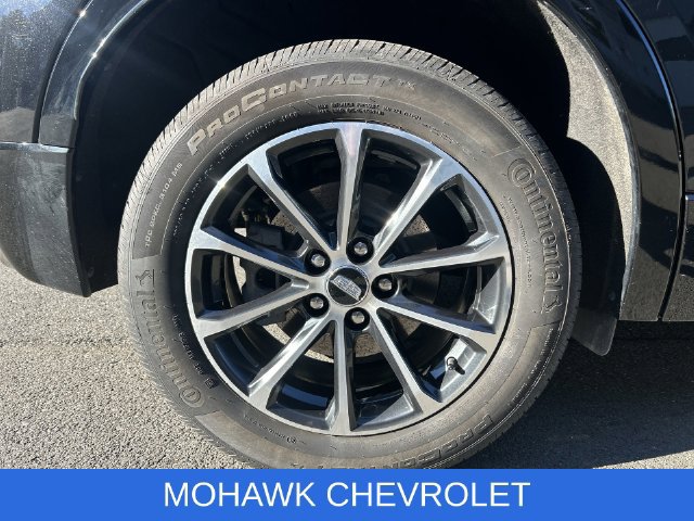Used 2024 Cadillac XT4 Sport w/ Cold Weather Package AWD/4WD image 34