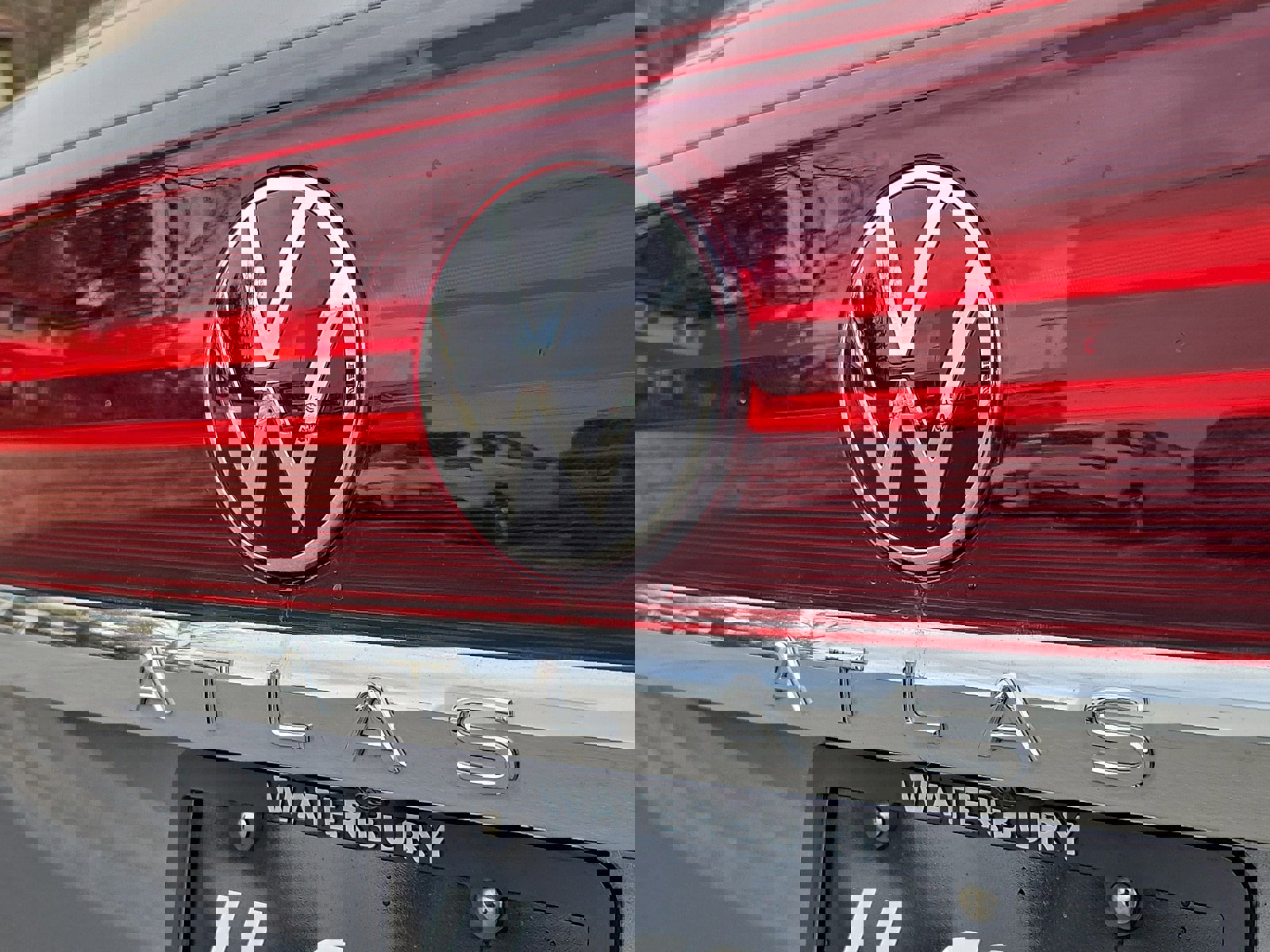 Used 2024 Volkswagen Atlas Cross Sport SE image 29