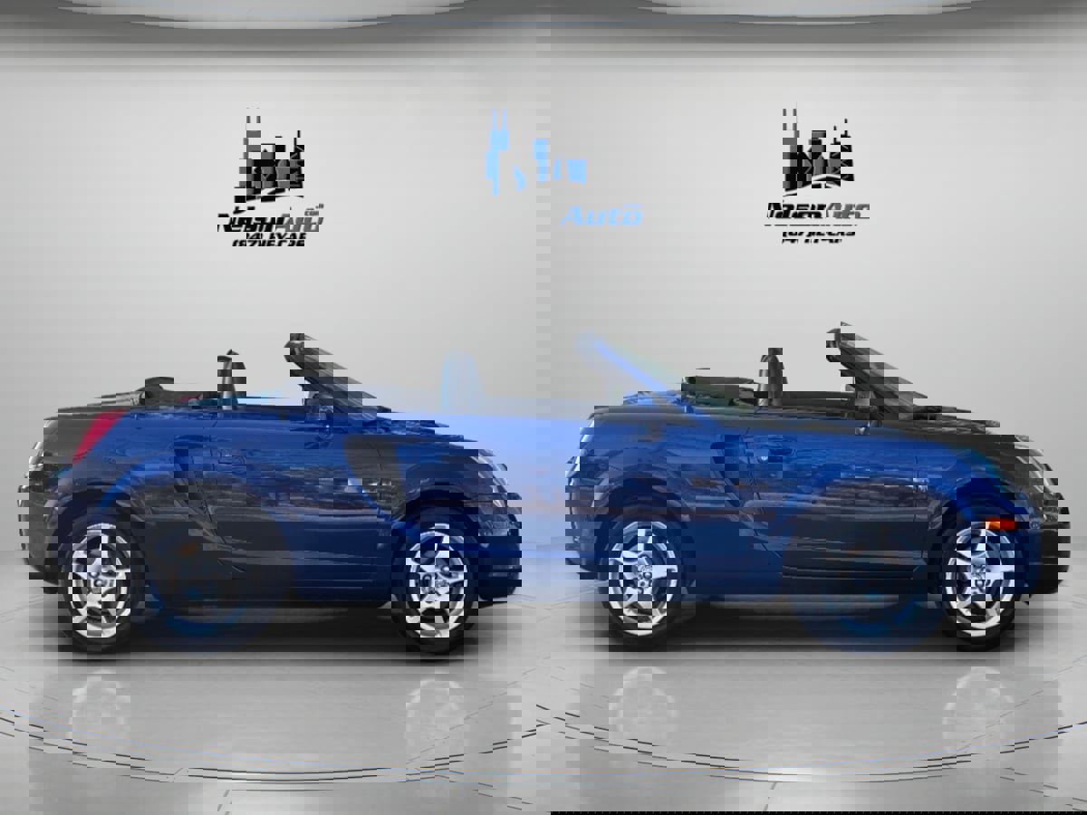 Used 2000 Toyota MR2 image 3