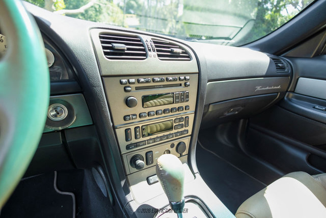 Used 2004 Ford Thunderbird Deluxe image 72