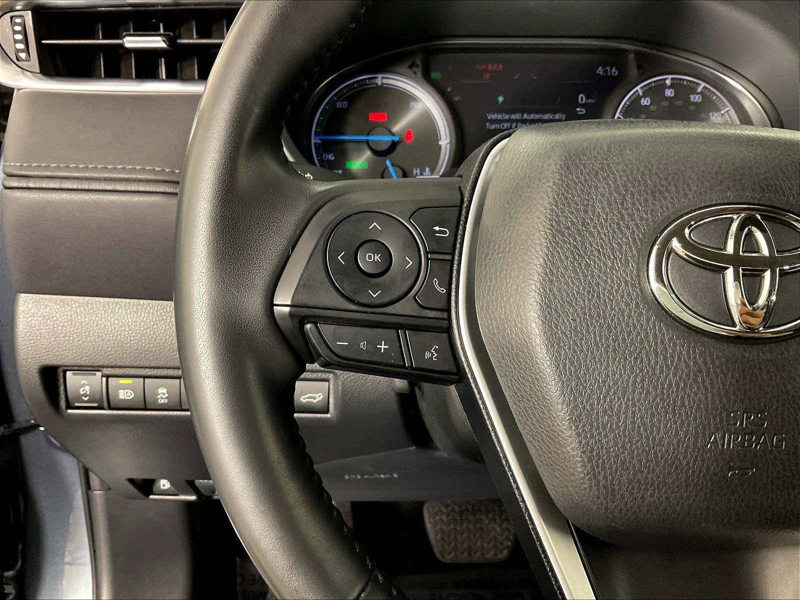 Used 2023 Toyota Venza LE AWD/4WD image 11