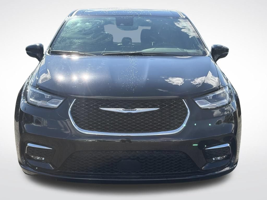 Certified 2025 Chrysler Pacifica Select FWD image 4