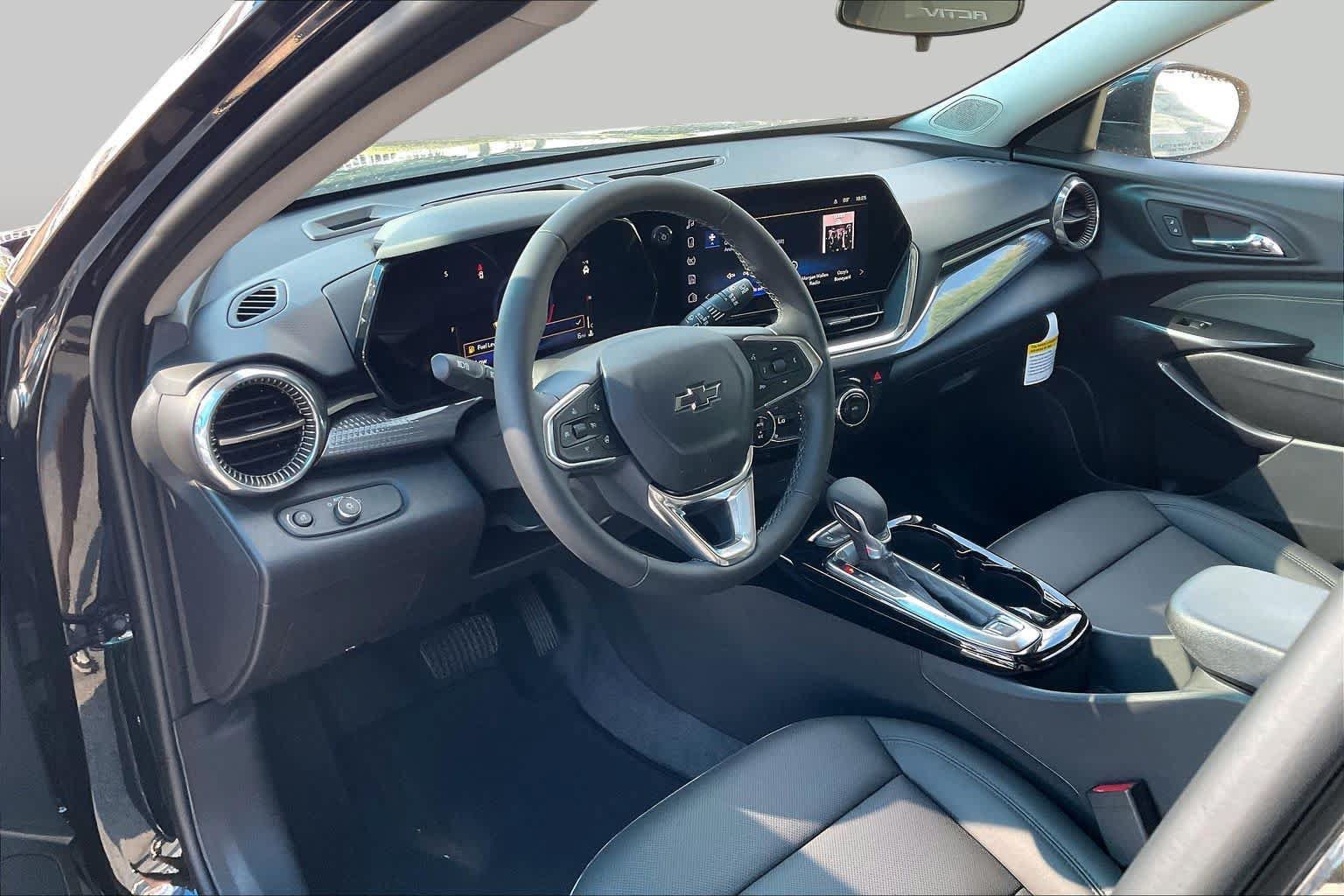 New 2026 Chevrolet Trax ACTIV w/ Driver Confidence Package FWD image 8