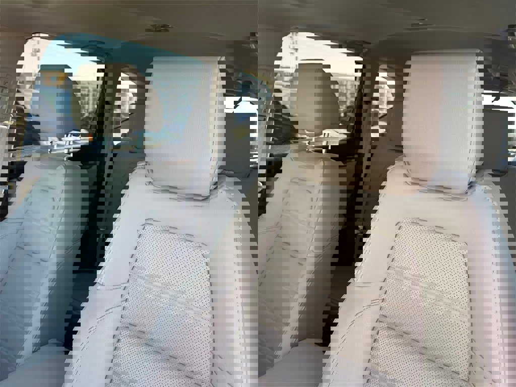 Used 2022 Honda CR-V Touring image 14