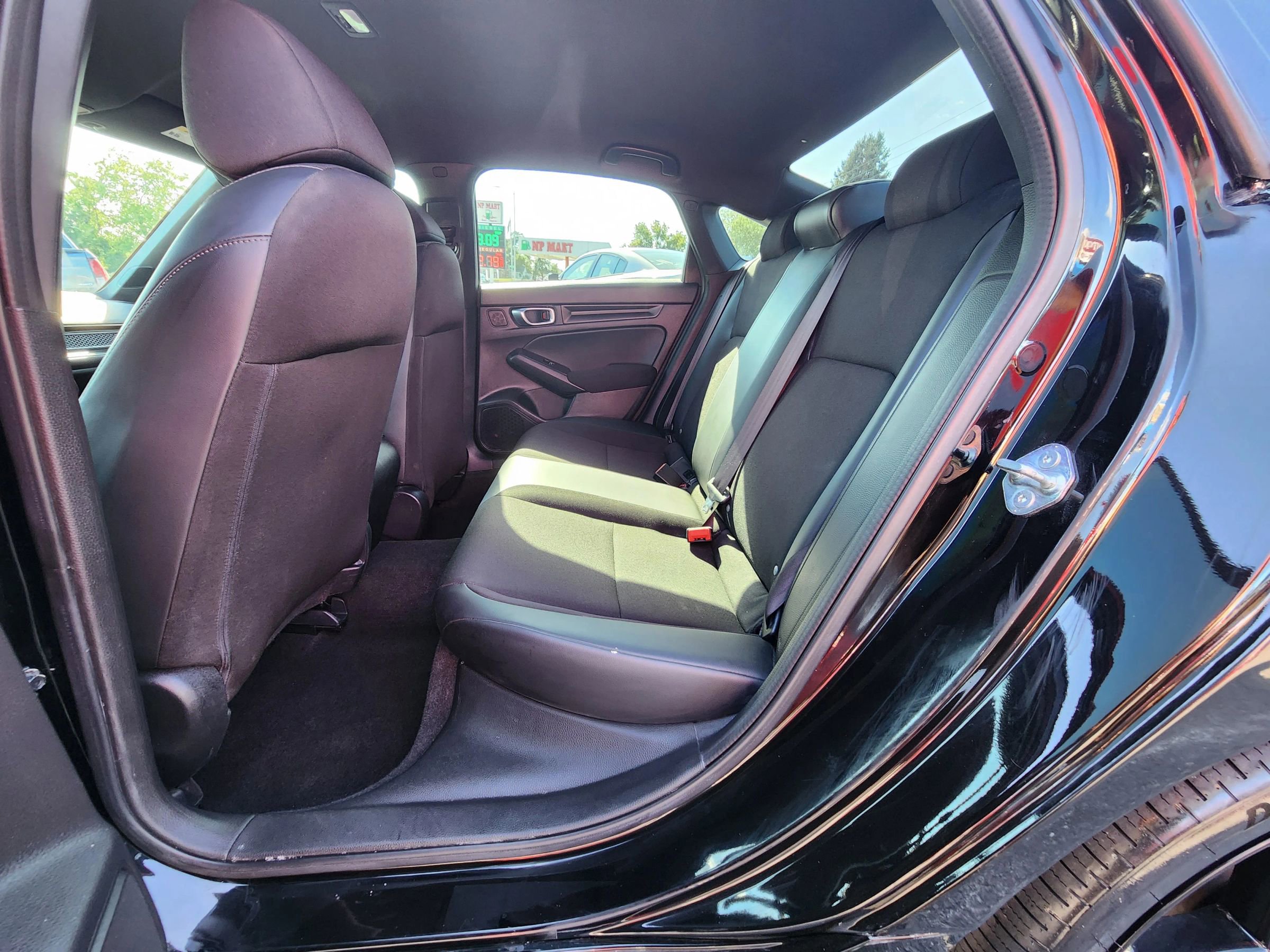 Used 2023 Honda Civic Sport image 18