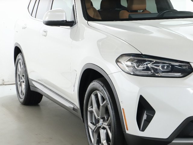 Used 2023 BMW X3 xDrive30i w/ Premium Package AWD/4WD image 9