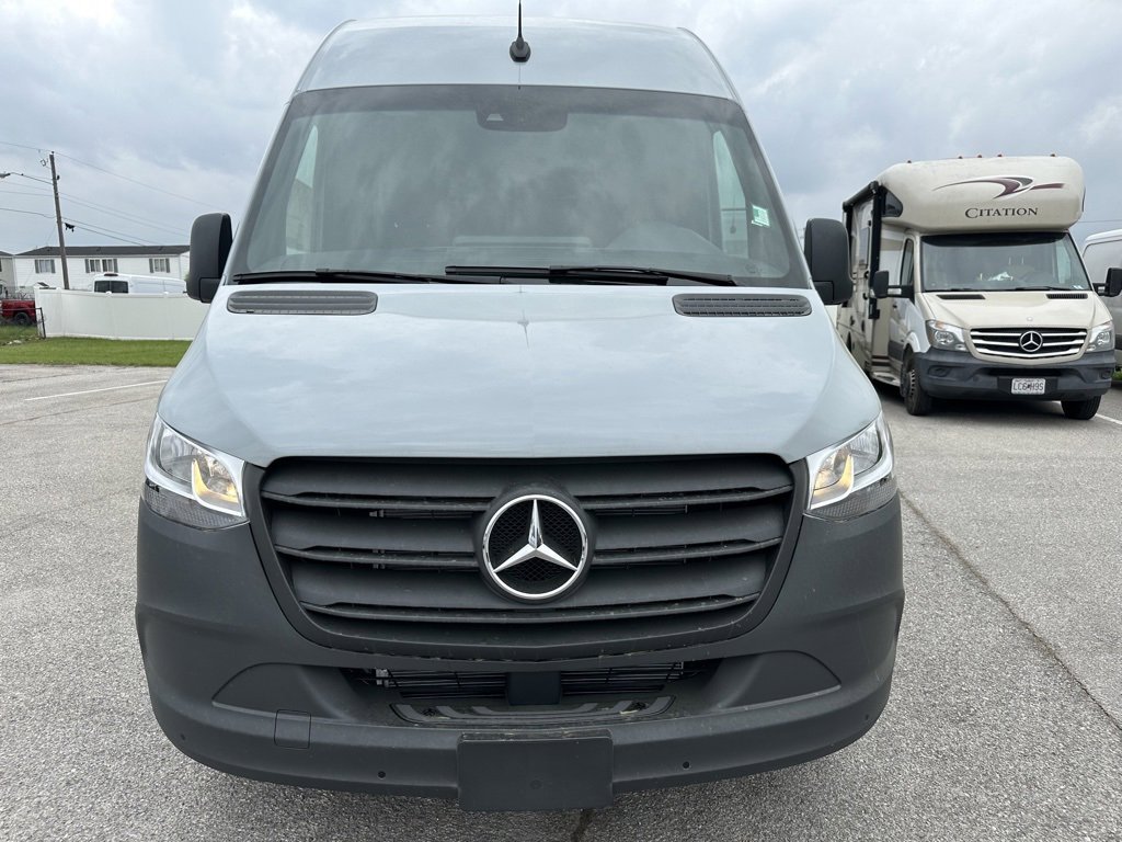 New 2024 Mercedes-Benz Sprinter 144 Cargo image 2