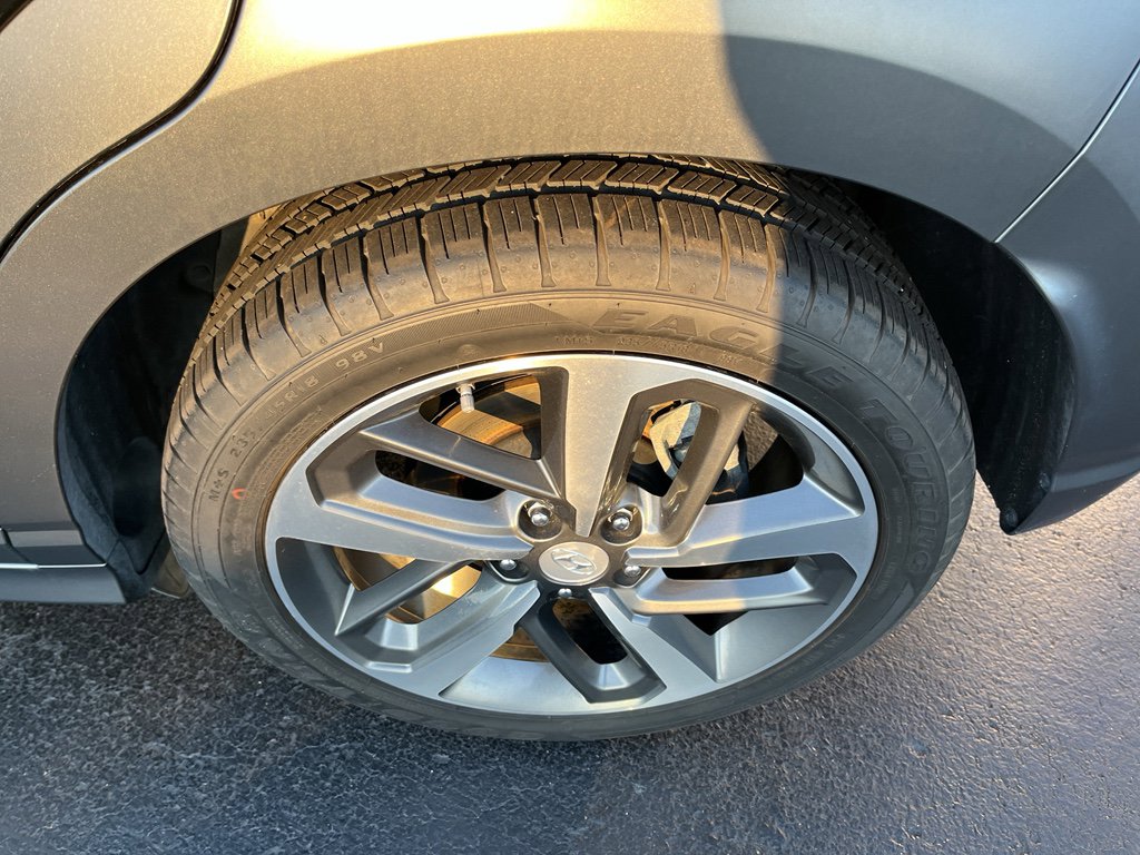 Used 2021 Hyundai Kona Limited image 36