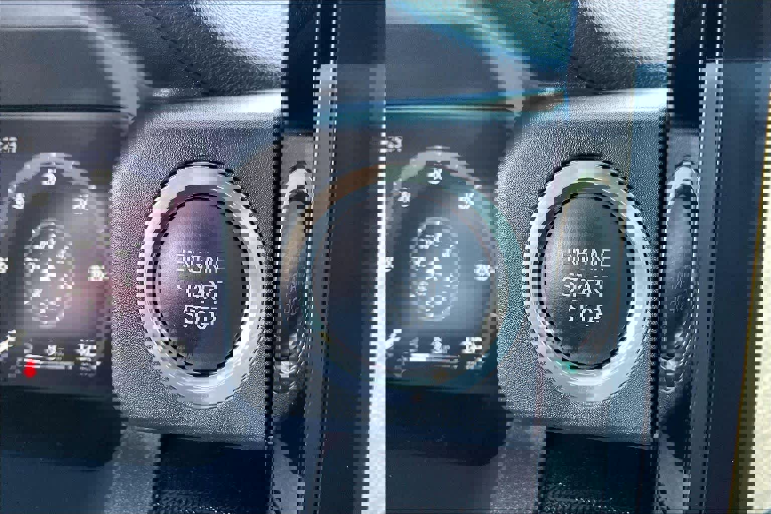 Used 2025 Toyota 4Runner Limited image 33