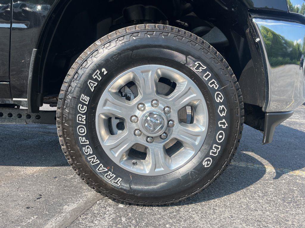 New 2025 RAM 2500 Big Horn AWD/4WD image 13