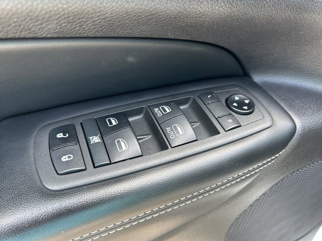 Used 2021 Jeep Grand Cherokee Freedom Edition RWD image 20