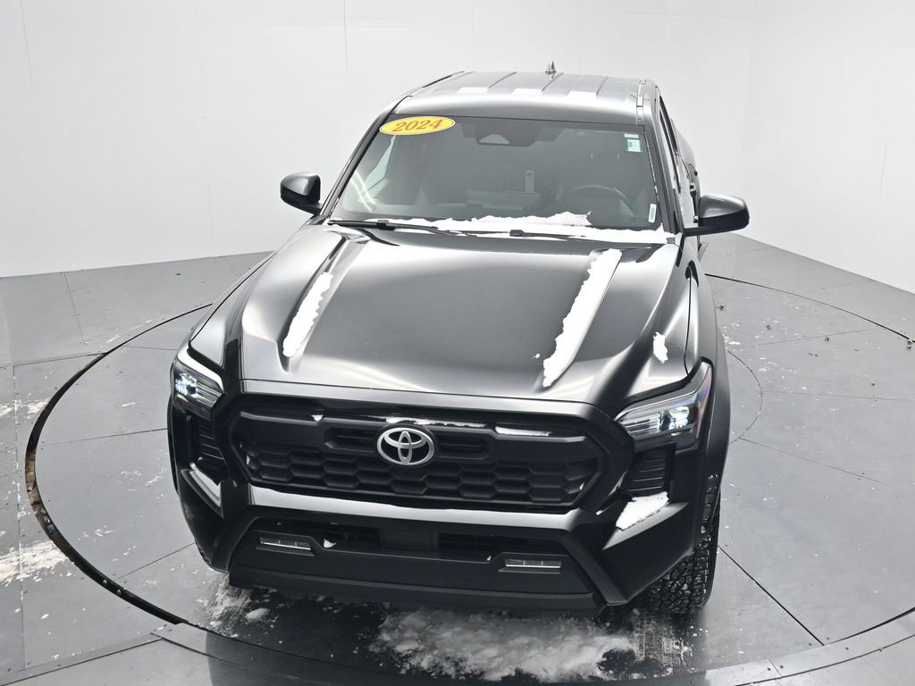 Used 2024 Toyota Tacoma TRD Off-Road image 40