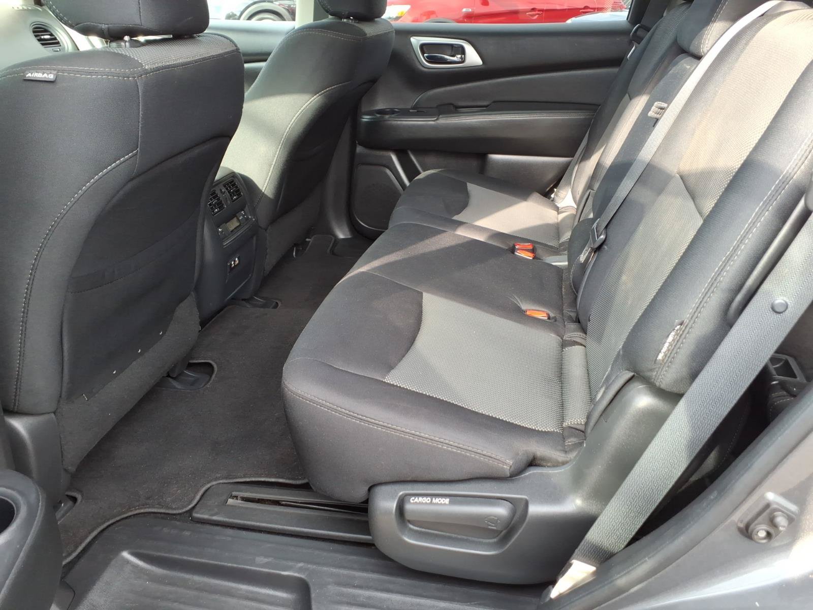 Used 2019 Nissan Pathfinder S AWD/4WD image 23