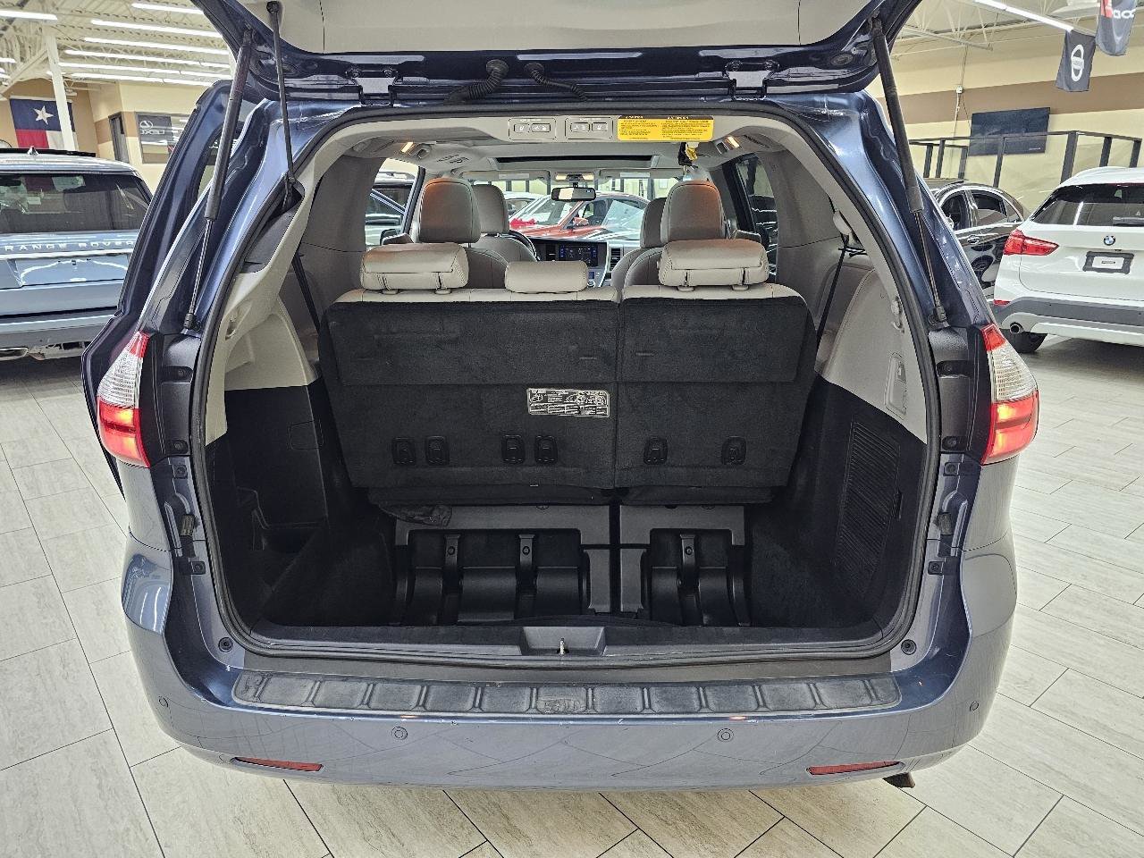 Used 2015 Toyota Sienna Limited FWD image 14
