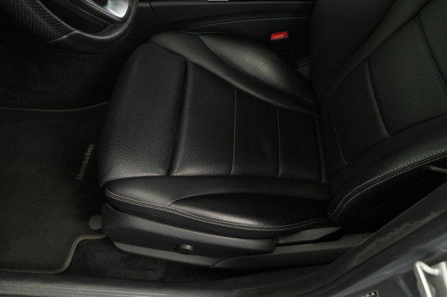 Used 2016 Mercedes-Benz C 300 4MATIC Sedan image 31