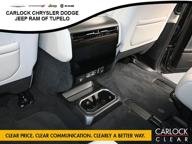 New 2026 Jeep Grand Wagoneer Summit AWD/4WD image 26