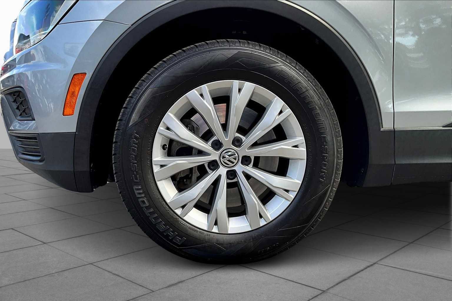Used 2019 Volkswagen Tiguan S w/ Driver Assistance Package image 10