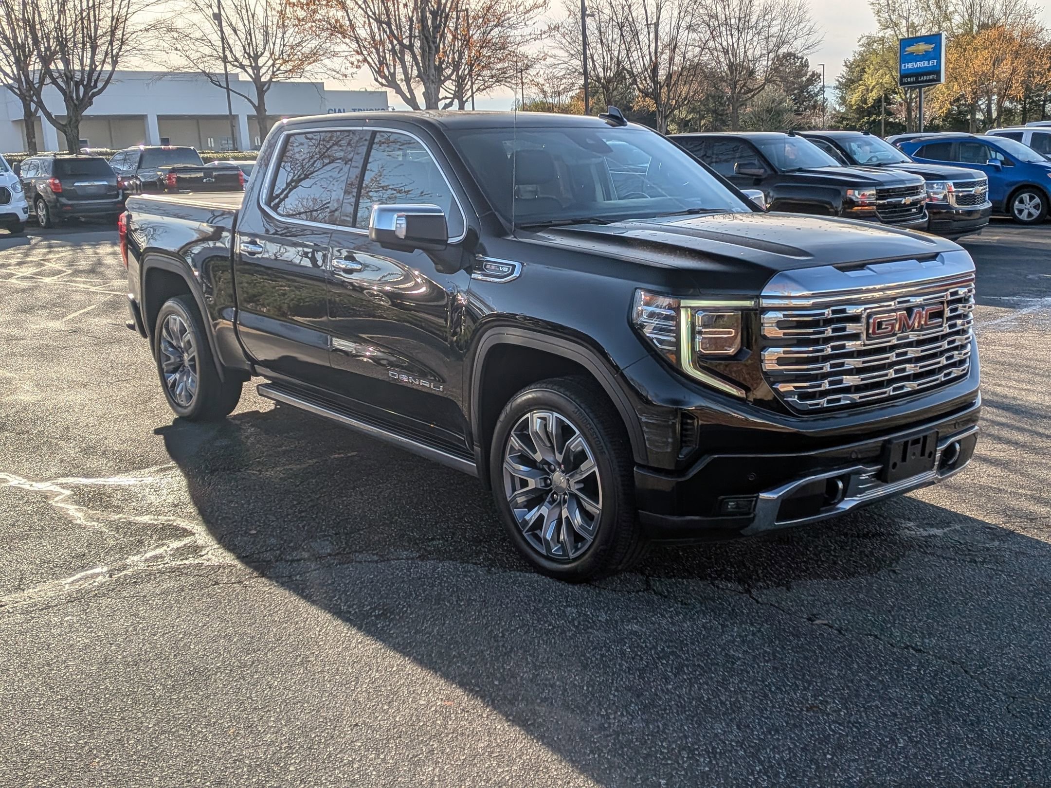 Certified 2025 GMC Sierra 1500 Denali image 2