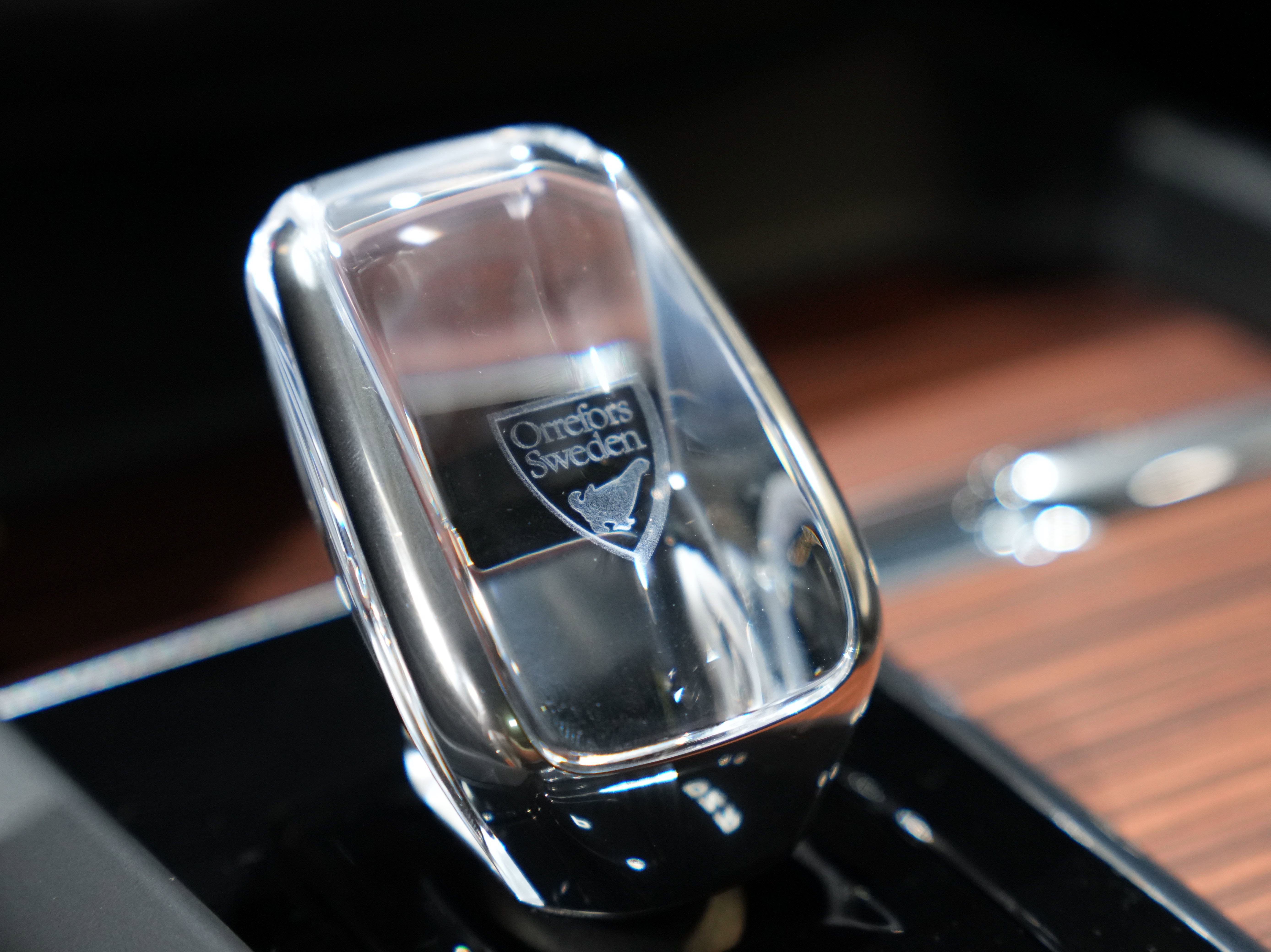 Used 2024 Volvo XC60 B5 Ultimate w/ Protection Package Premier image 46