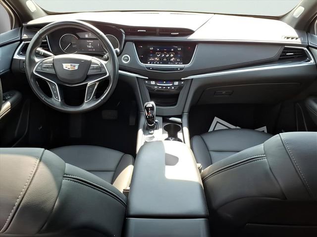 Used 2024 Cadillac XT5 Premium Luxury image 12