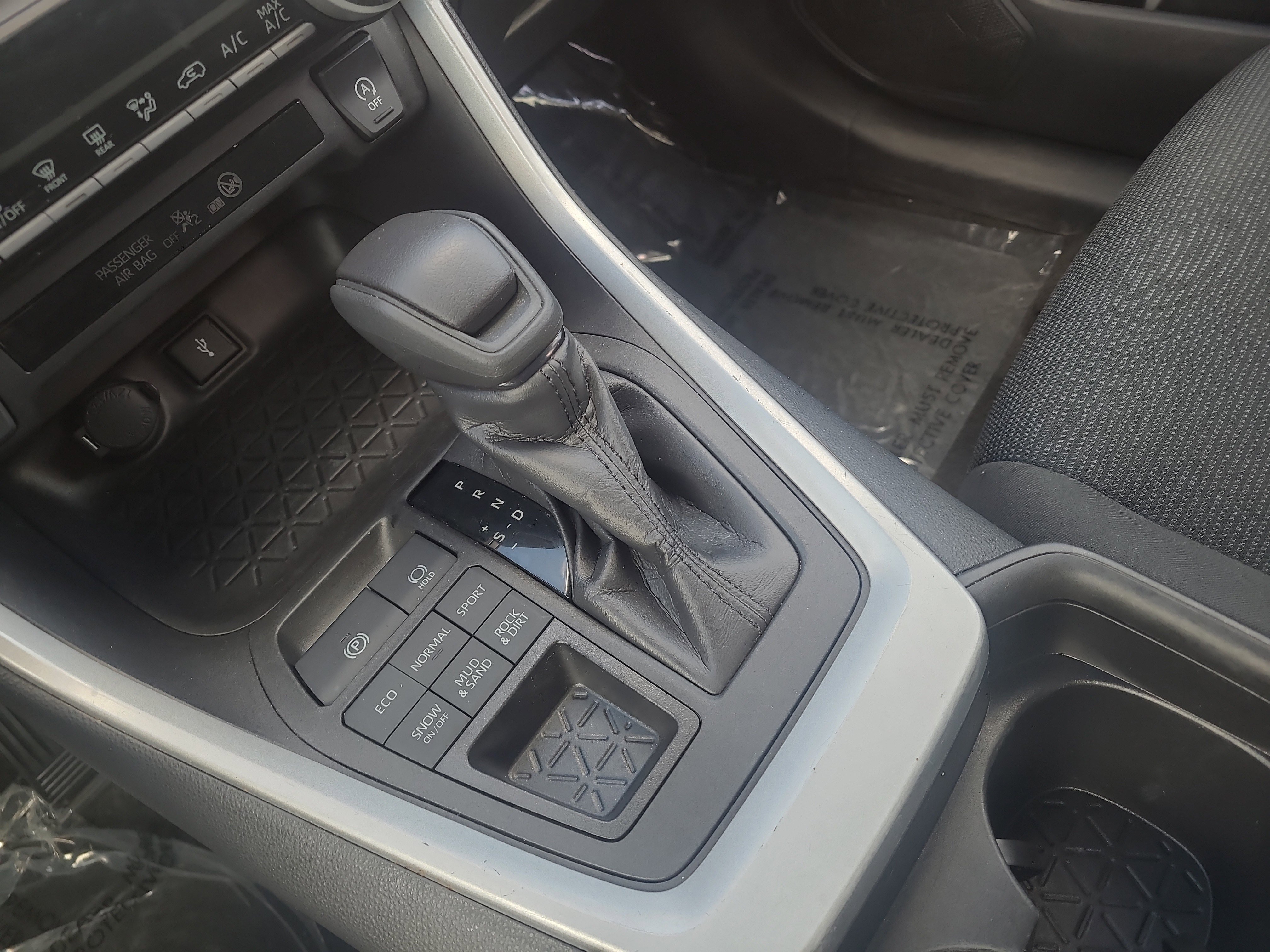 Certified 2021 Toyota RAV4 LE image 20