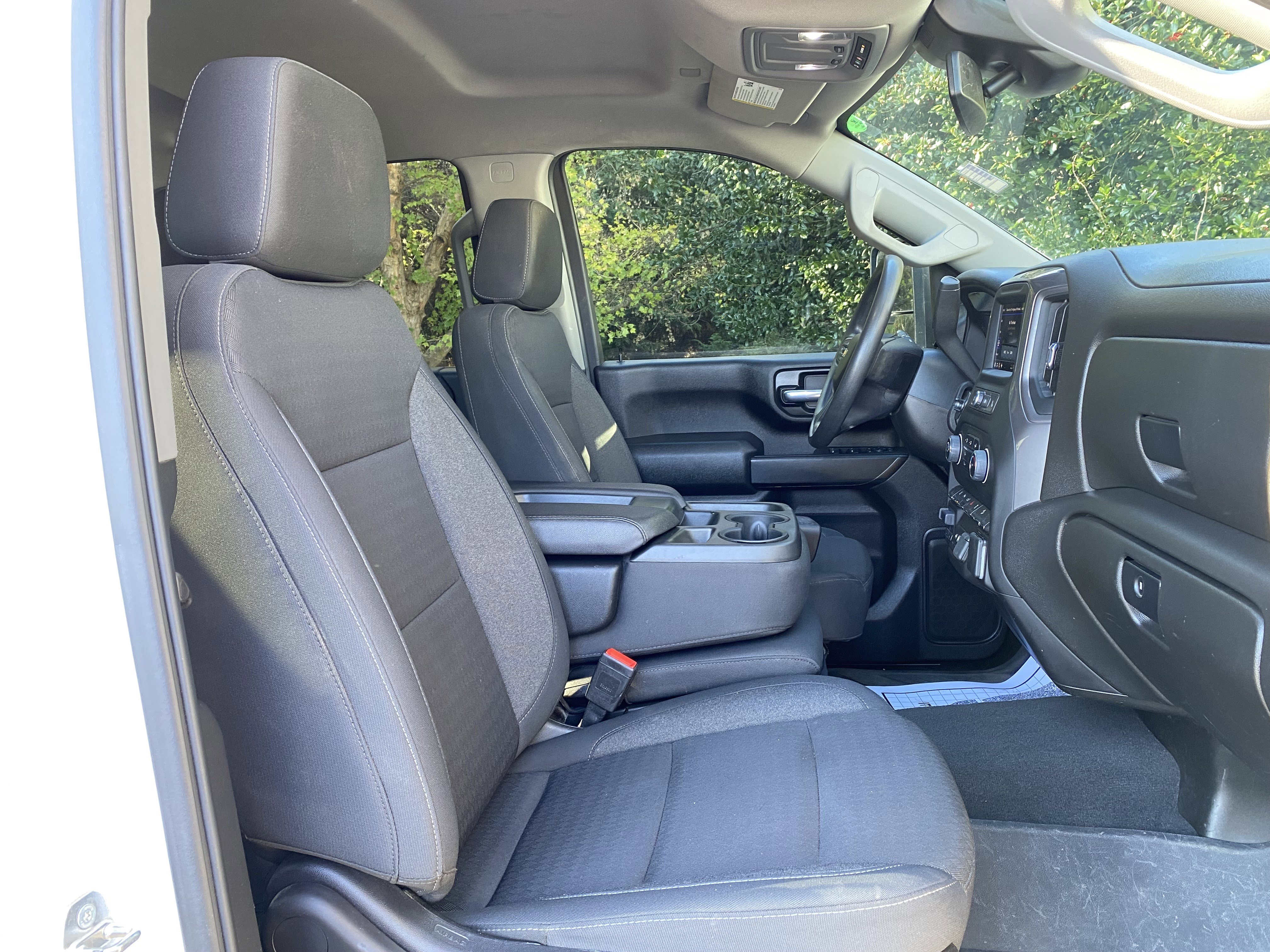 Used 2024 Chevrolet Silverado 2500 Custom w/ Custom Value Package image 32