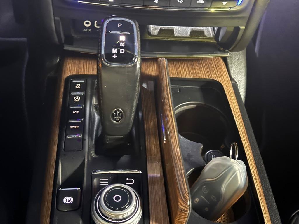 Used 2019 Maserati Ghibli S Q4 AWD/4WD image 19