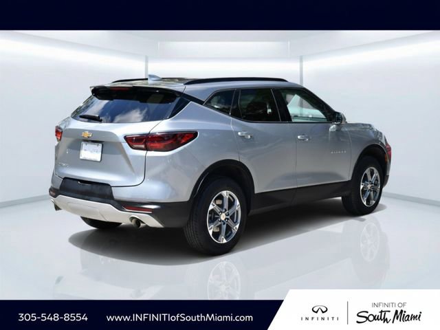 Used 2024 Chevrolet Blazer LT w/ Convenience Package FWD image 4