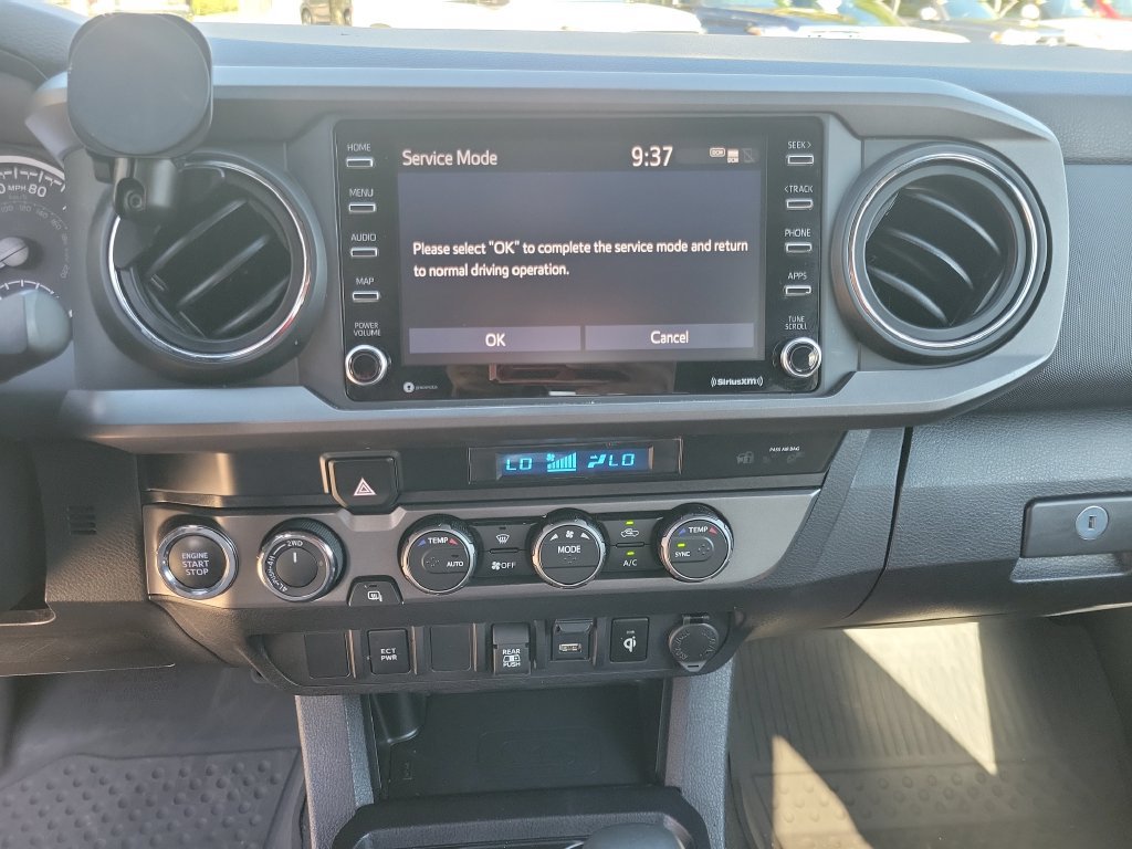 Certified 2023 Toyota Tacoma TRD Off-Road AWD/4WD image 26