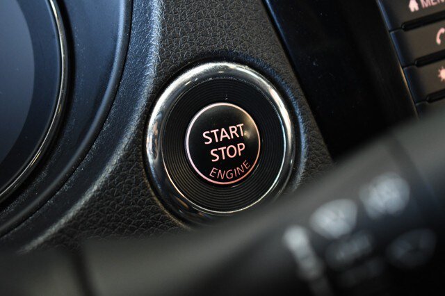 Used 2019 Nissan Rogue SV AWD/4WD image 34