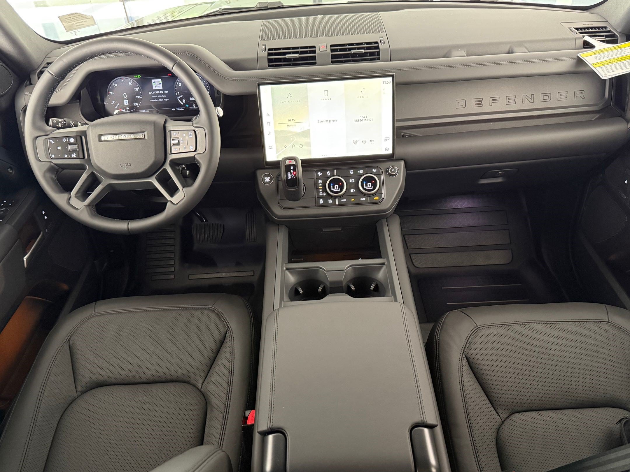 Used 2026 Land Rover Defender 110 X-Dynamic SE AWD/4WD image 14
