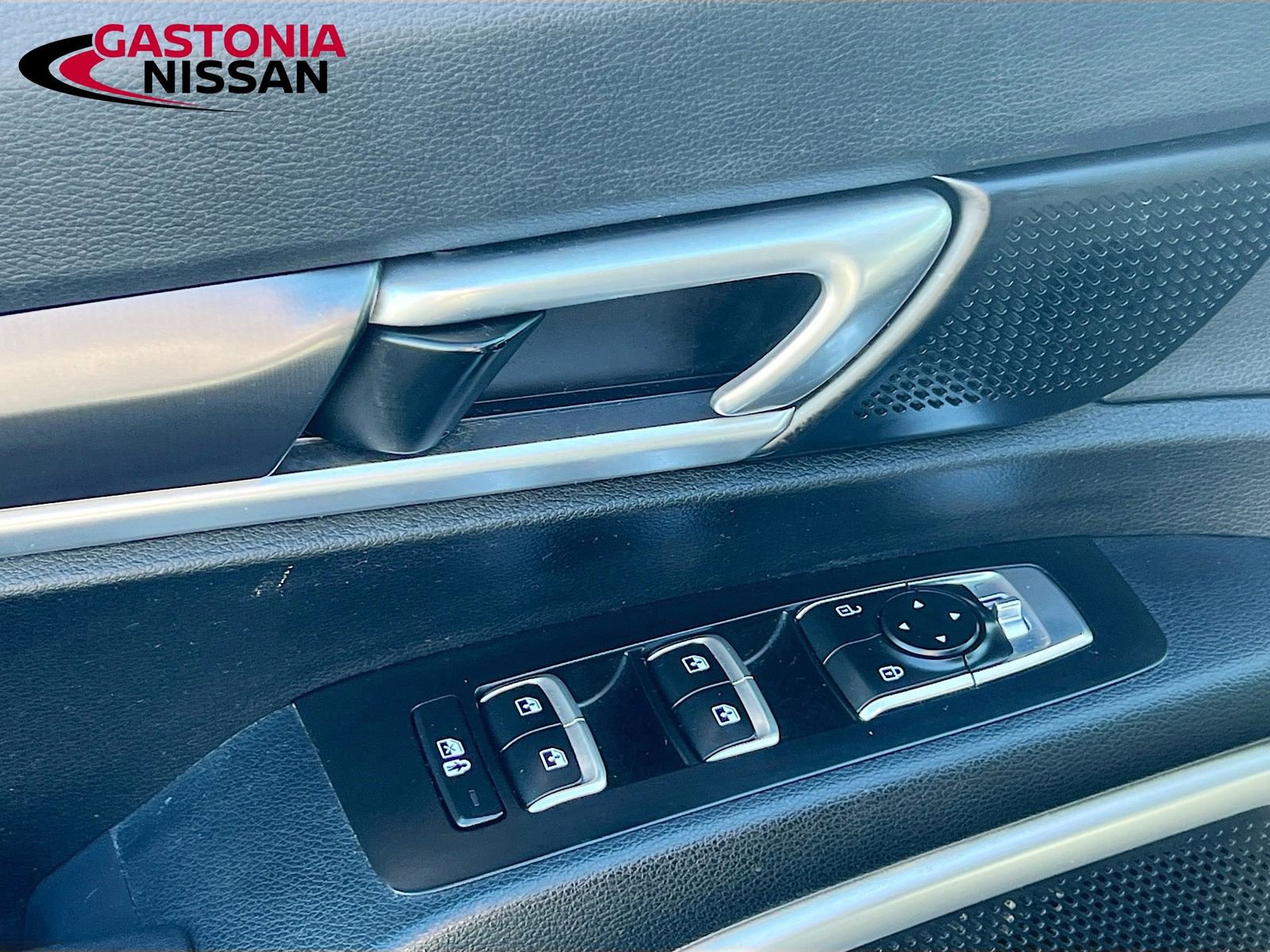 Used 2023 Kia Telluride LX image 23