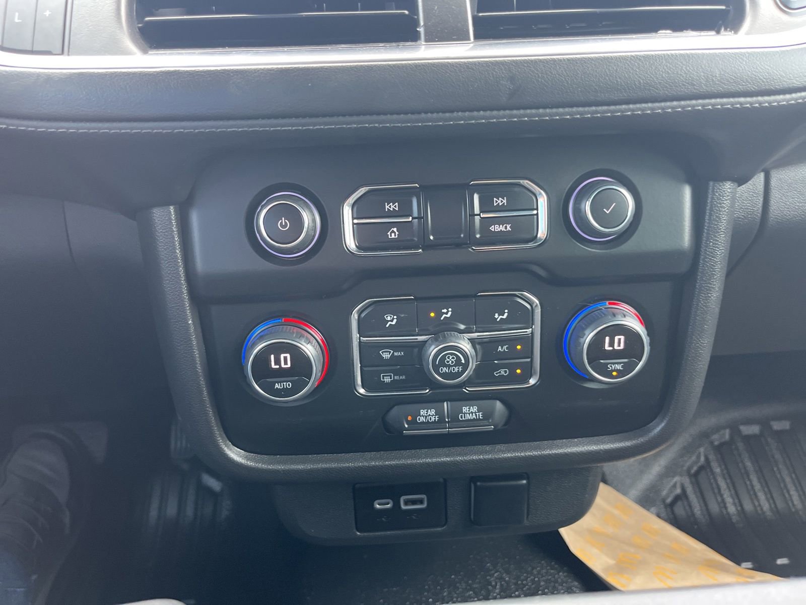 Used 2022 Chevrolet Tahoe 2WD w/ Remote Keyless Entry Package image 9