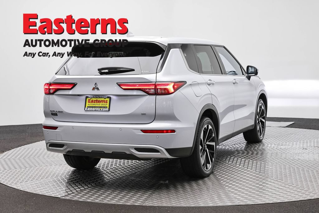 Used 2024 Mitsubishi Outlander SE AWD/4WD image 5